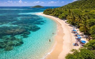 cap-chevalier-plage-eaux-turquoises