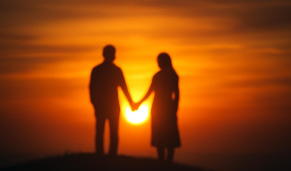 Les 7 Étapes des Flammes Jumelles : Comprendre votre Parcours